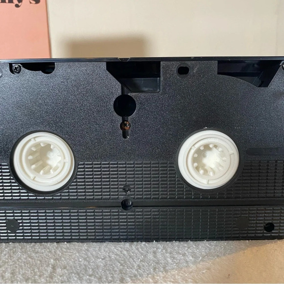 Vintage Collectible Breakfast at Tiffany's Audrey Helpburn VHS Tape Pink Cover - Picture 5 of 14